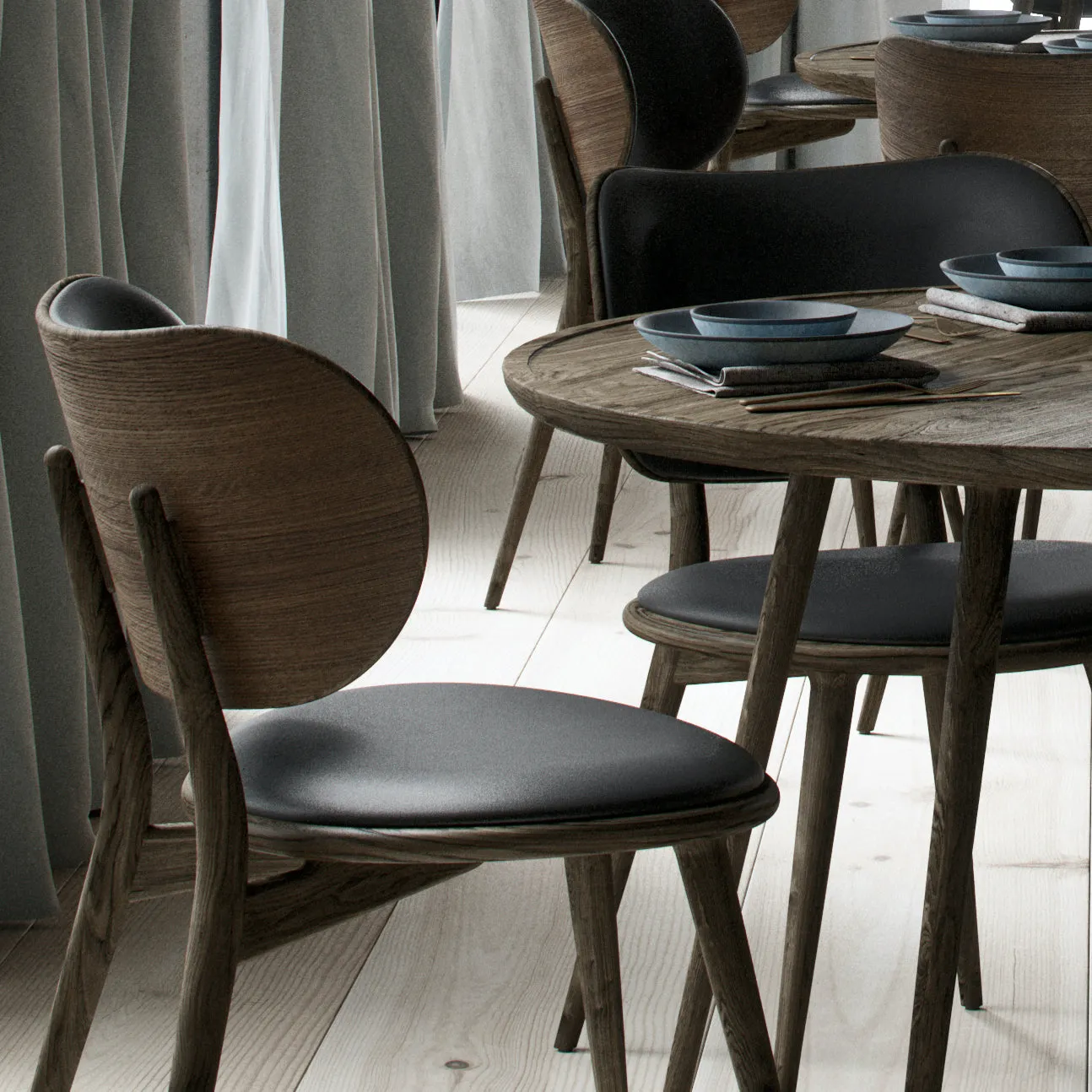 Accent Dining Table Ø43