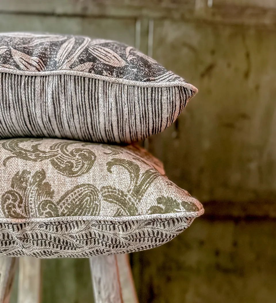 Anemone-Stripes Cushion