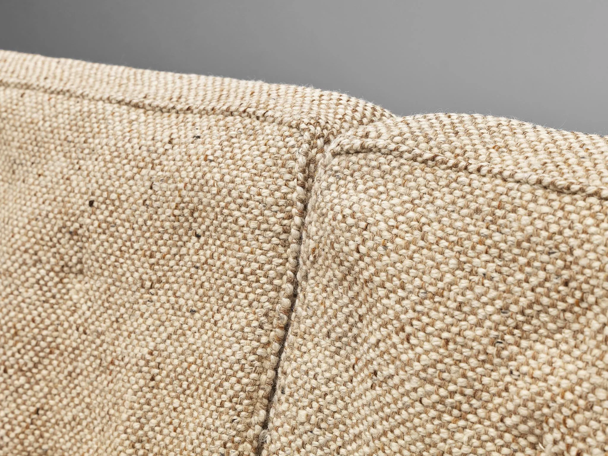 Artifort Sofas in Beige Wool