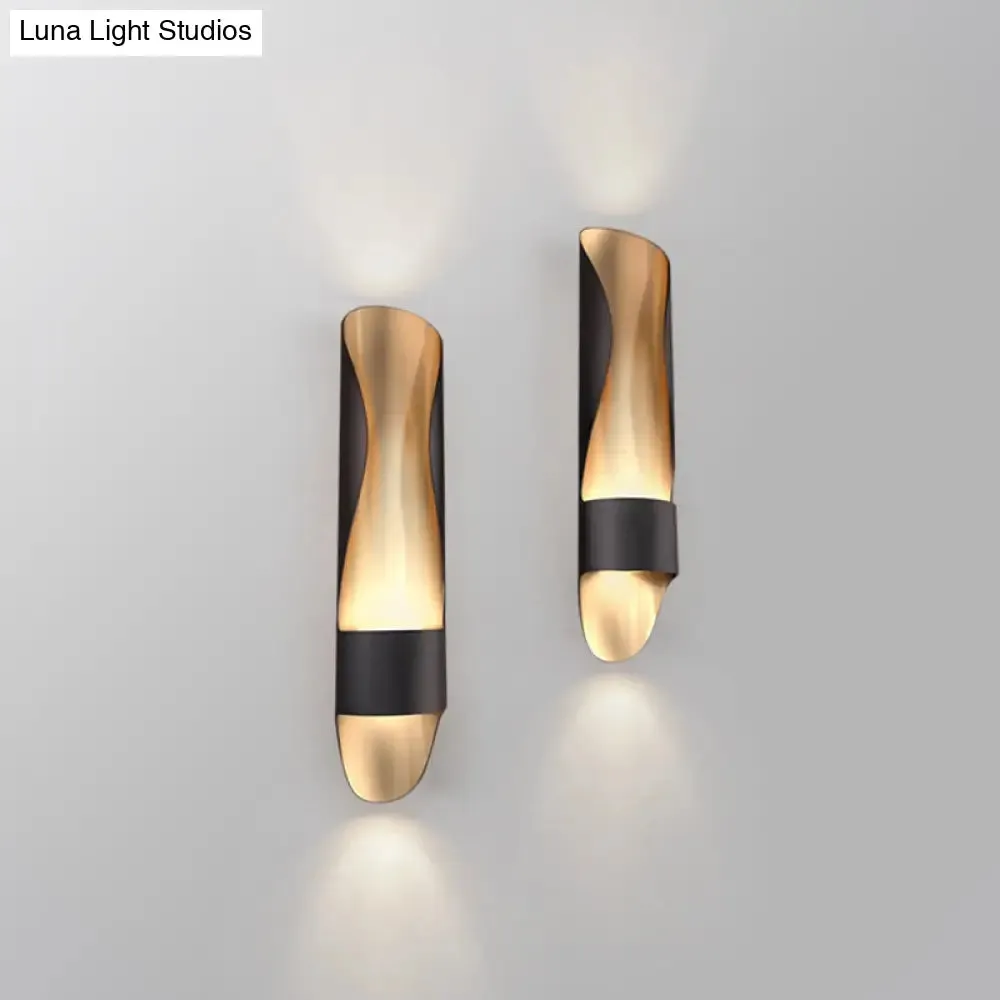 Contemporary Black LED Metal Wall Sconce with Twisted Tube Design