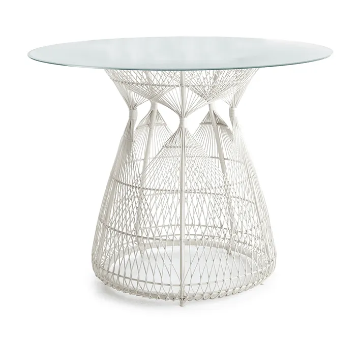 HAGIA DINING TABLE