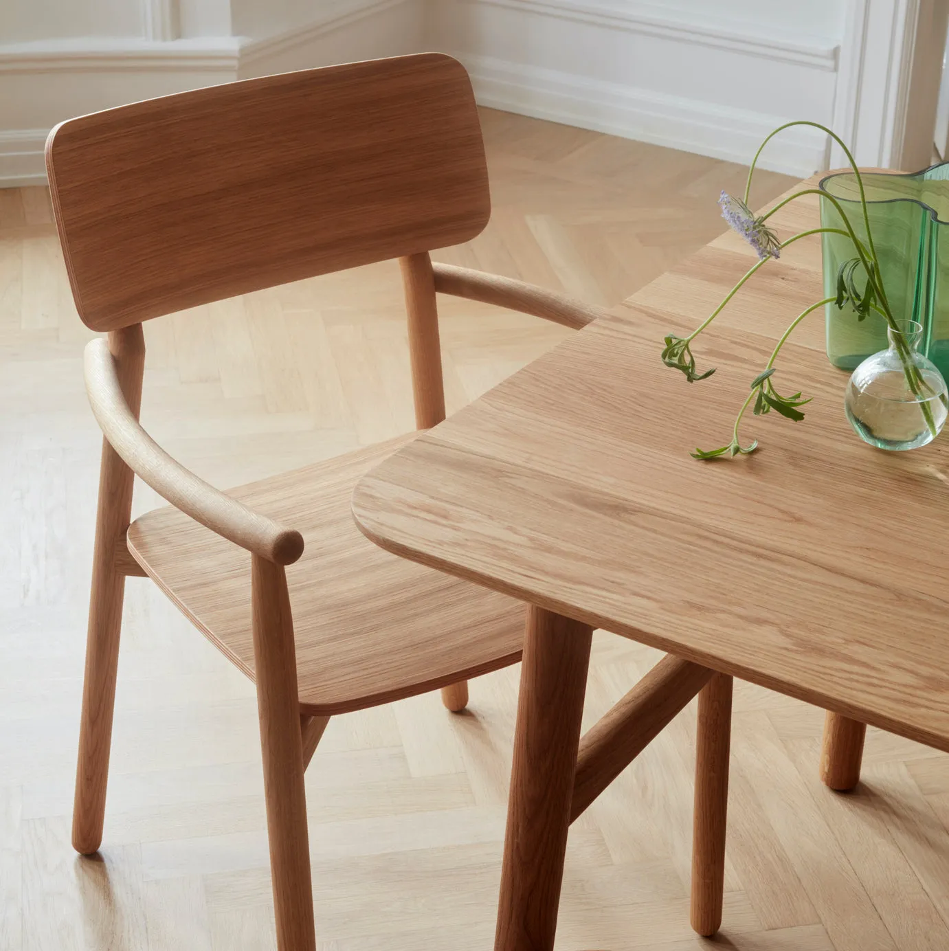 Hven Table