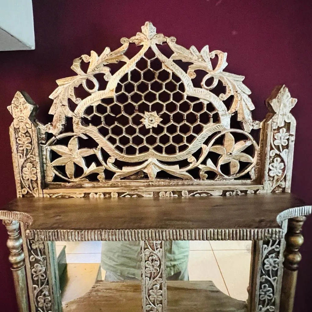 Kabina 6 : Fret work  mirror