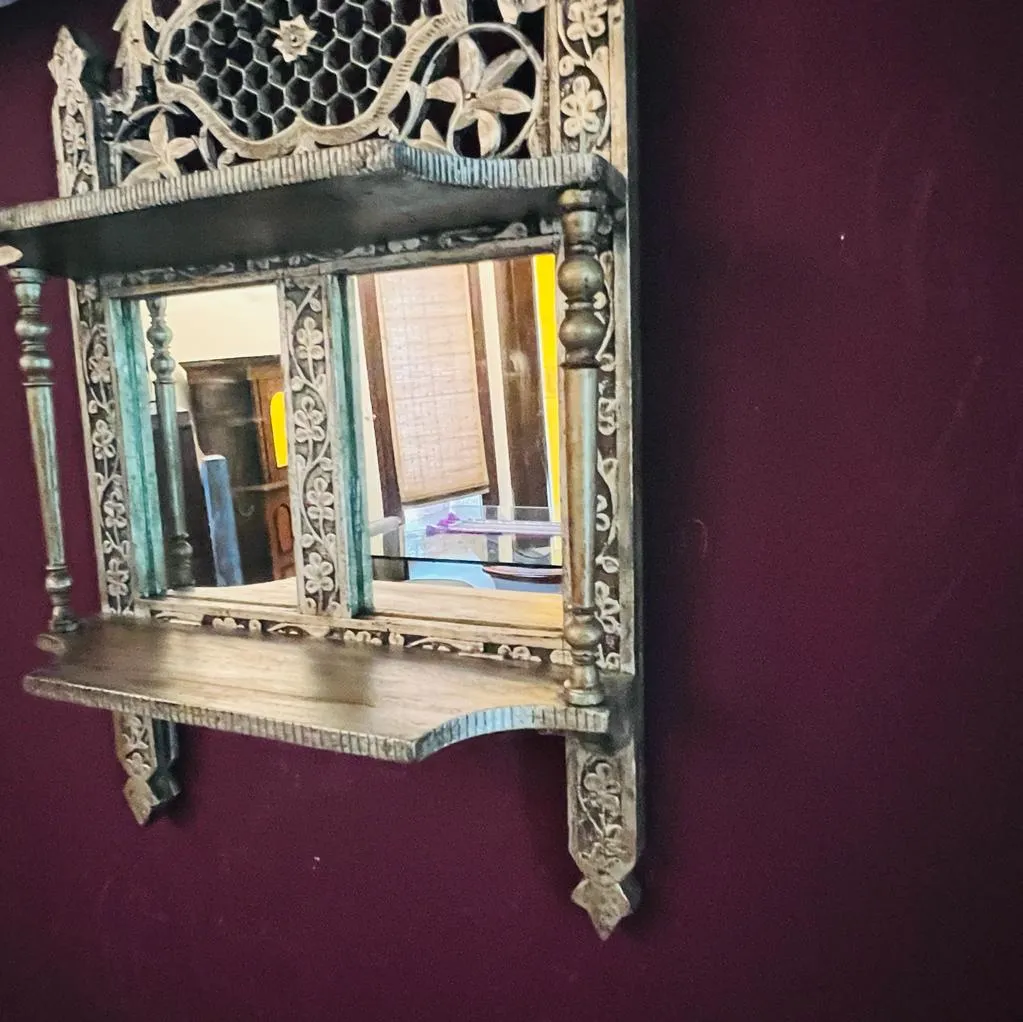 Kabina 6 : Fret work  mirror