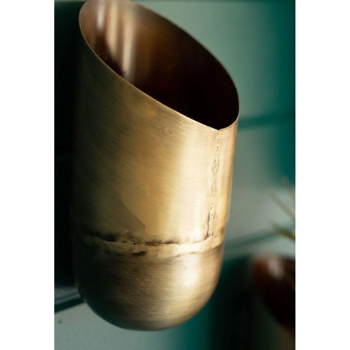 Kalalou - SET OF THREE ANTIQUE BRASS WALL VASES - NDE1405