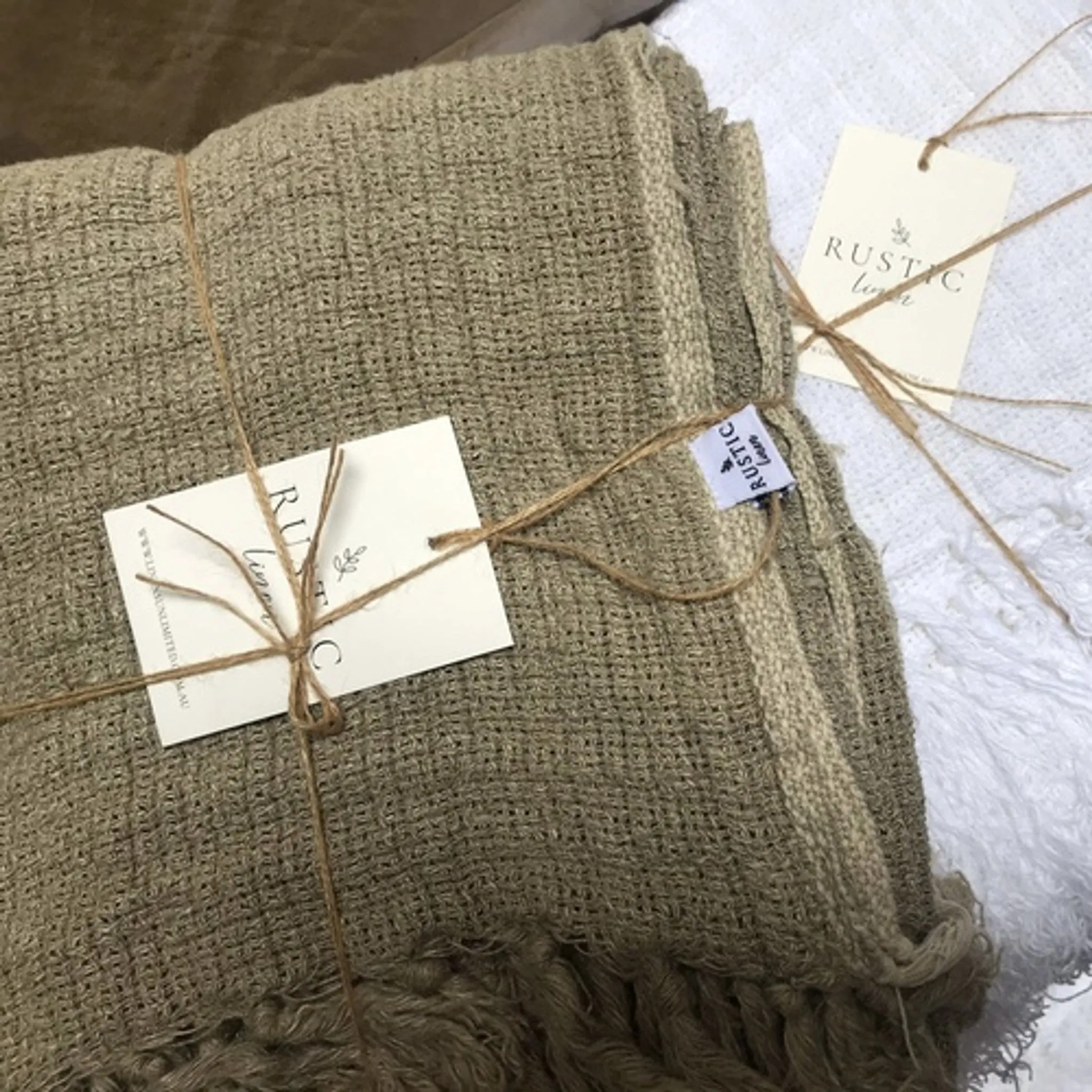 Mesh Stonewashed 100% Linen Throw | Natural