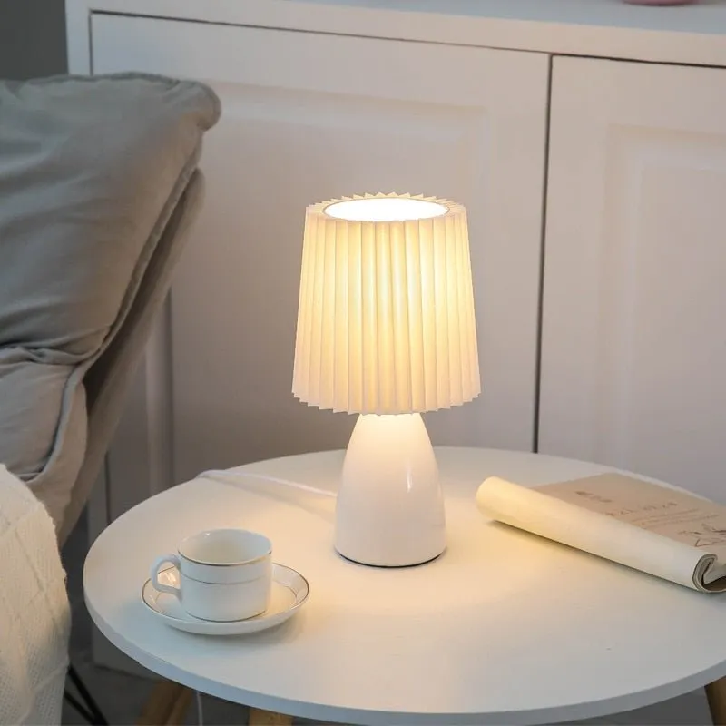 Milkshake LED Ceramic Table Lamp - Pleats Design