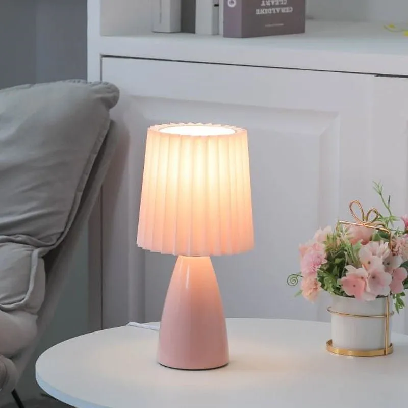 Milkshake LED Ceramic Table Lamp - Pleats Design