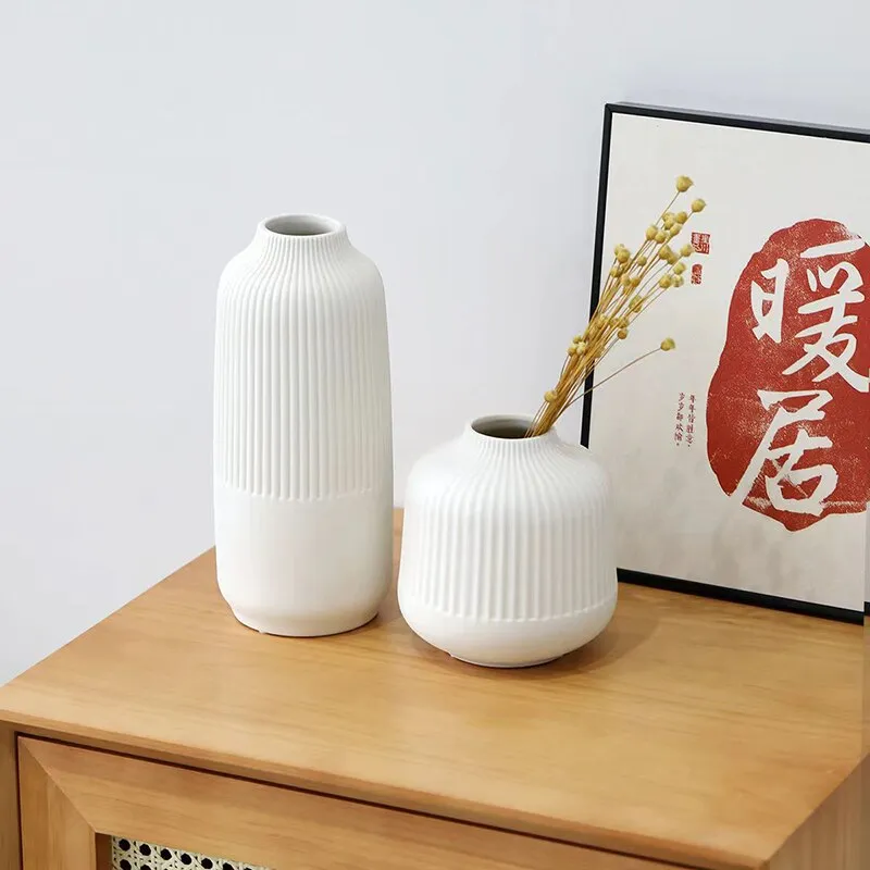 Nordic Small Caliber Insert Dried Flowers Decorative Ceramic Vases Modern Luxury Home Living Room Decoration Vases For Interior