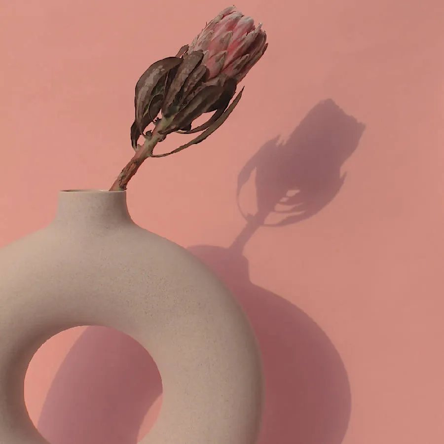 Osmos Studio Off-White Big Polo Vase | 100% Ceramic