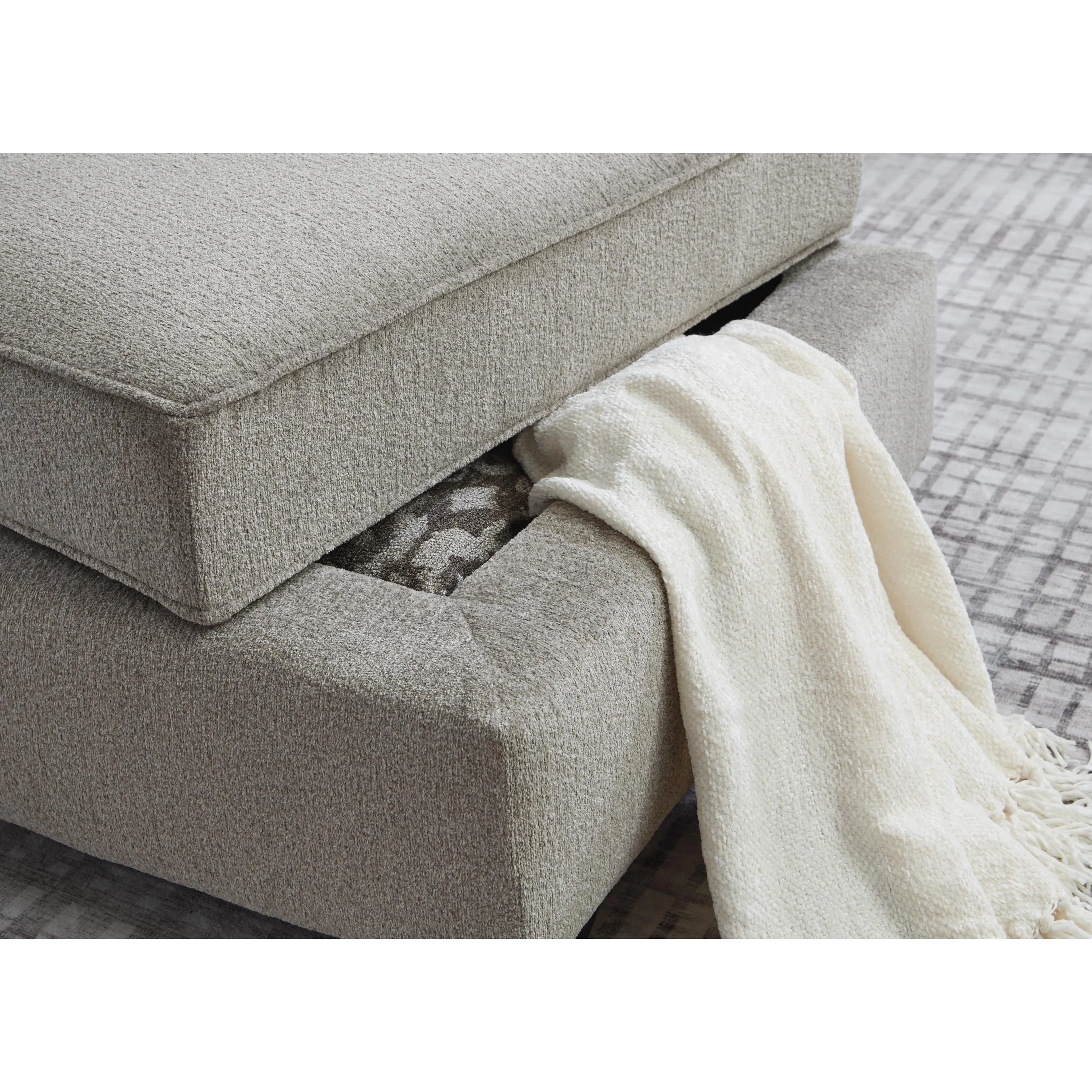 Signature Design by Ashley Claireah Fabric Storage Ottoman 9060311
