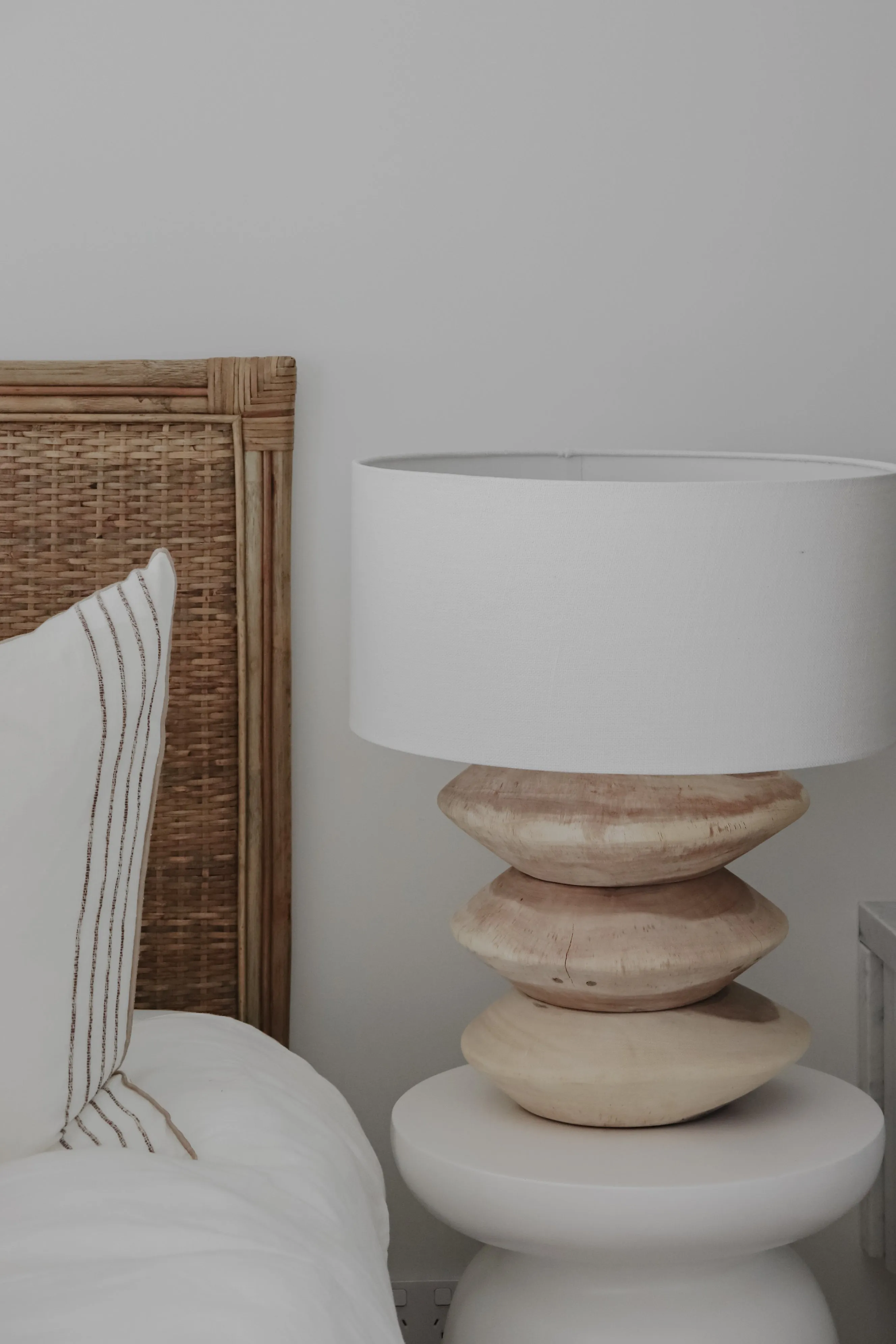 STACKS TABLE LAMPS