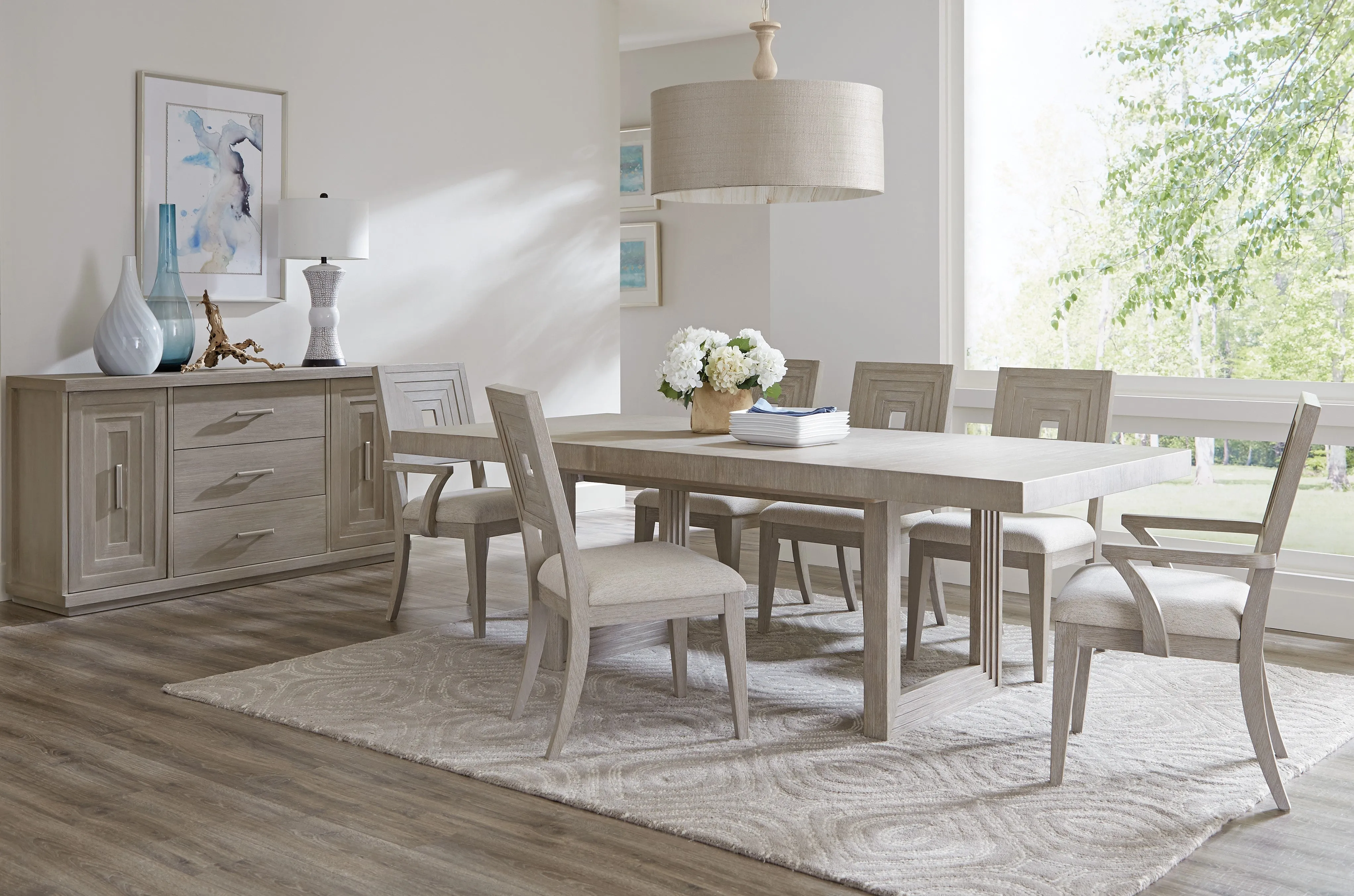 Stepstone Extendable (74-92") Rectangle Dining Table