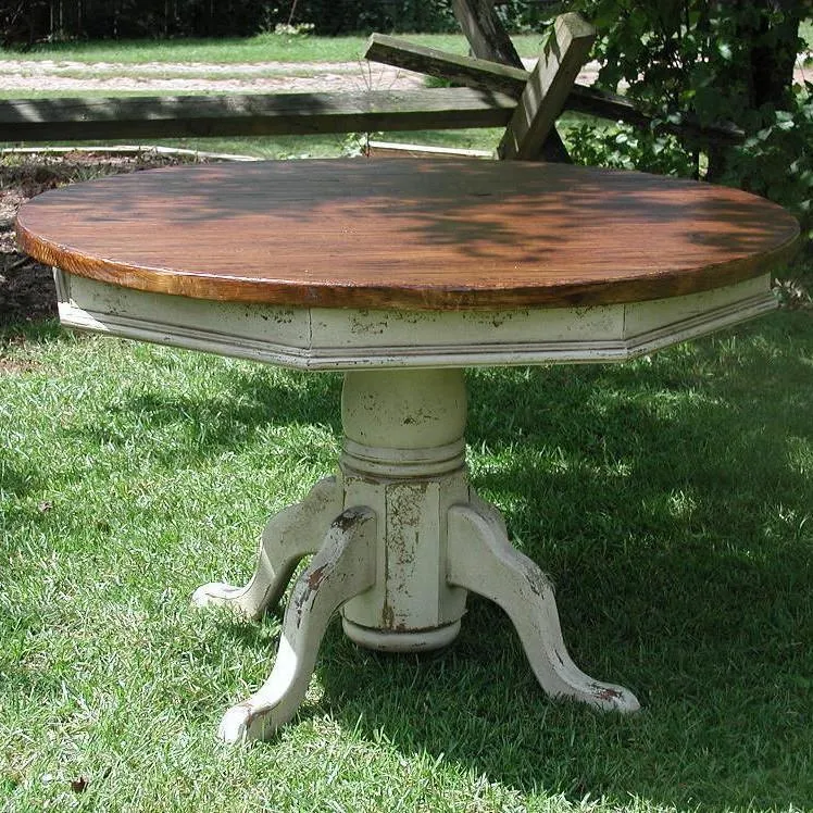 The Cottage Round Table