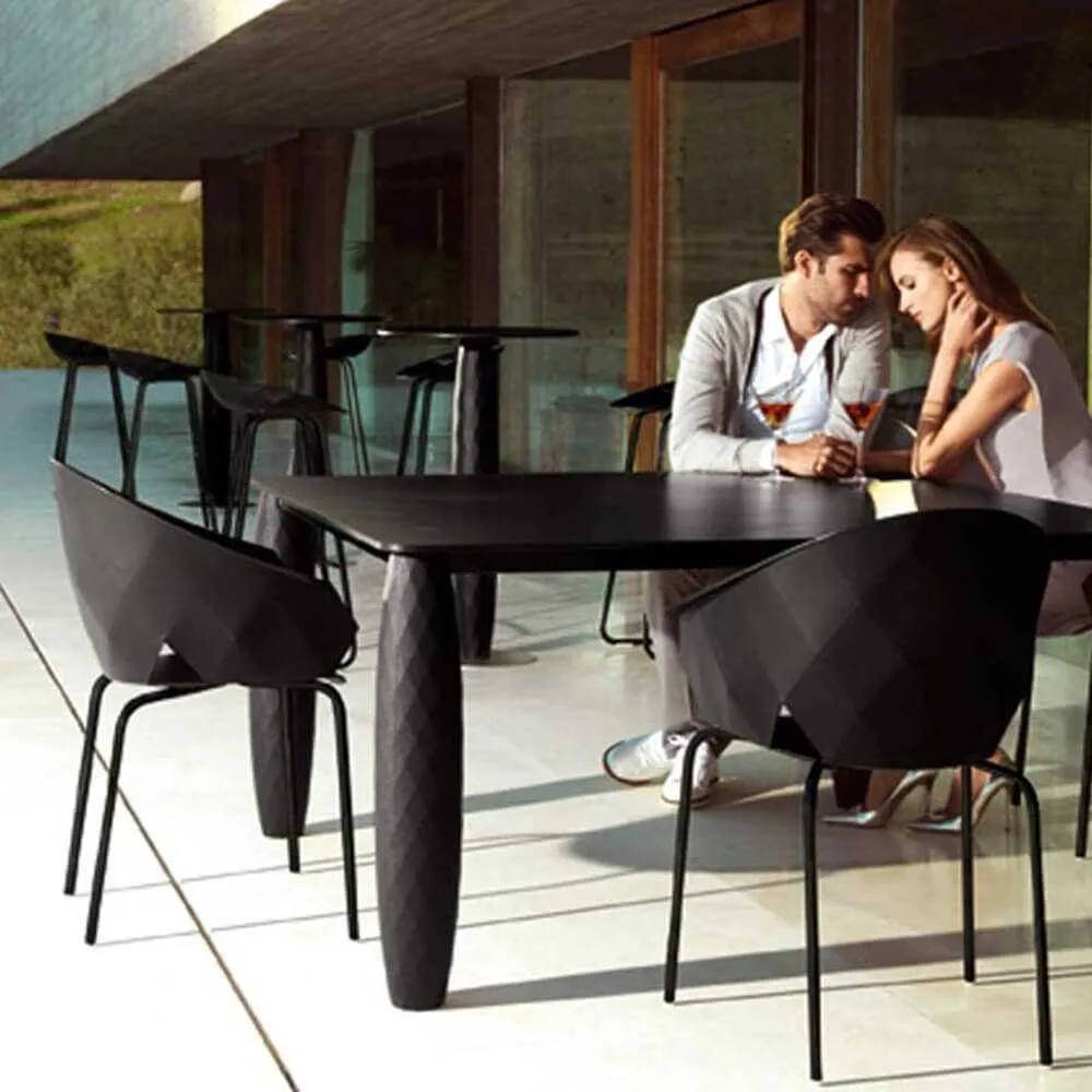 Vondom Vases chair polyethylene by JM Ferrero