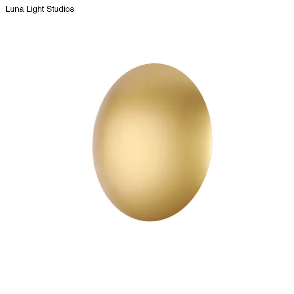 White/Gold LED Wall Light with Warm/White Illumination - Perfect for Modern Bedrooms