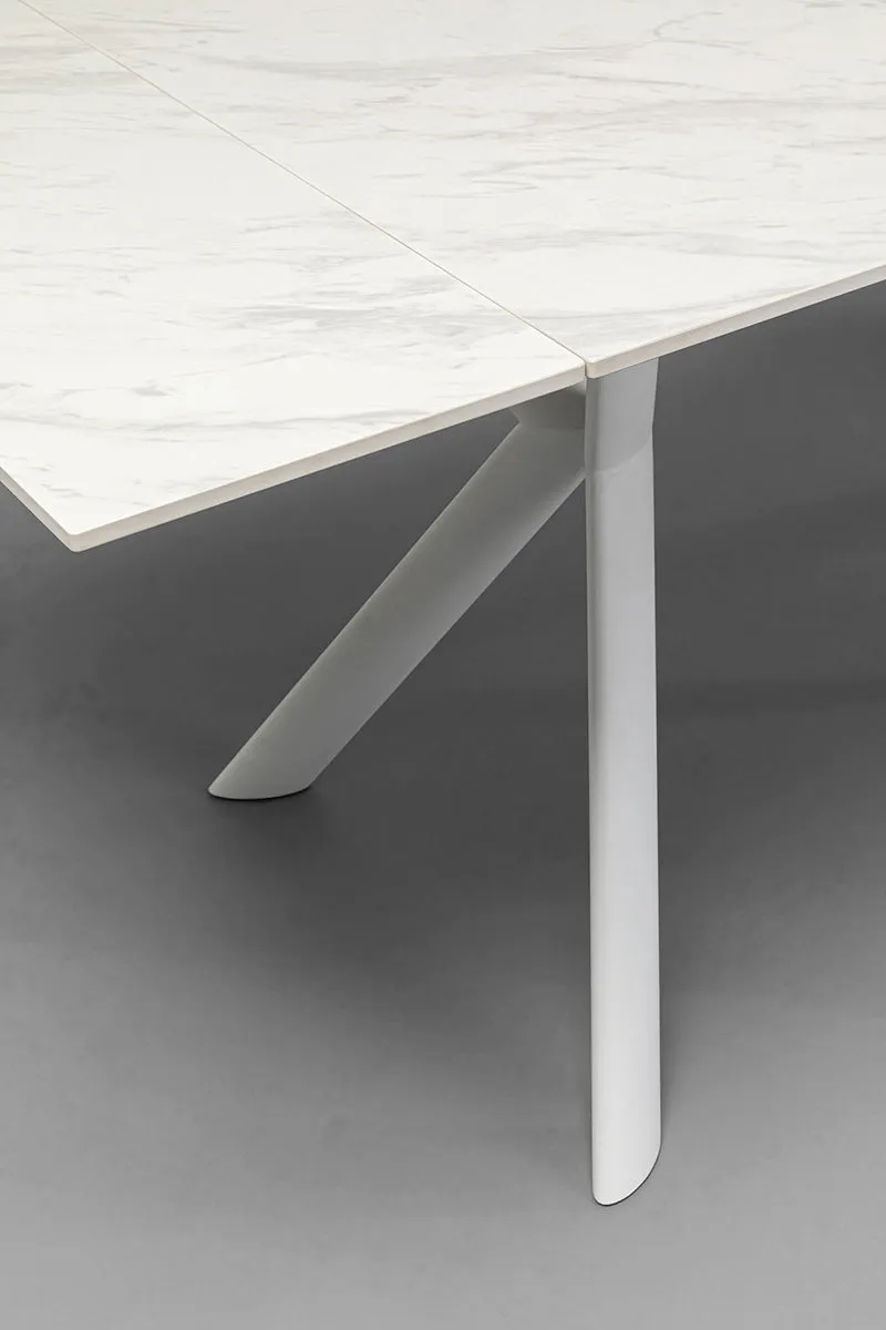 Xenia Extendable Table