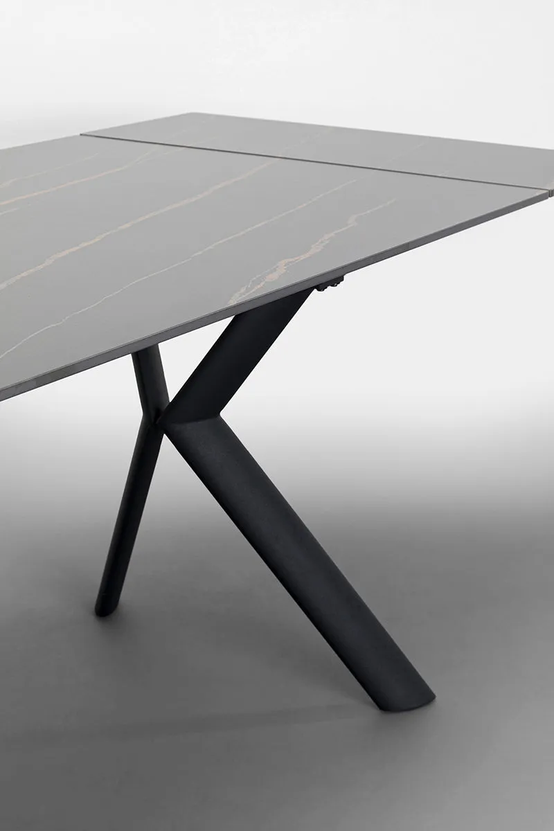 Xenia Extendable Table
